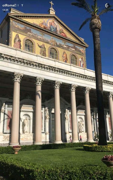 Arte italiana na pandemia, com obras de artistas italianos e histórias de iniciativas de centenas de artistas no enfrentamento da. Basilica di San Paolo, Roma | Roma, Italia
