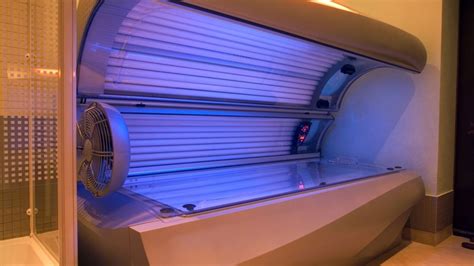 Fda Proposes Warning Labels On Tanning Beds Environmental Working Group