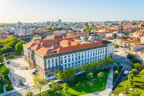 universidade do porto uma das melhores instituições de portugal