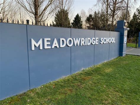 Interior And Exterior Wayfinding Signs At Meadowridge School Multigraphics