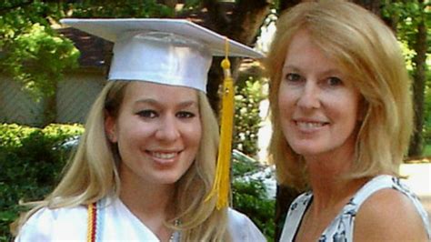 mom of natalee holloway confronted by cops during her return to aruba where her daughter