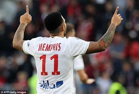 Former manchester united star memphis depay shows off new. Memphis Depay scores twice as Lyon thrash Nice in Ligue 1