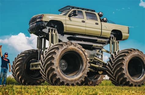 The World S Largest Truck MonsterMax Has Two Duramax Engines