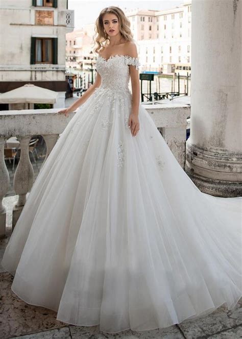 Ball Gown Off The Shoulder White Tulle Wedding Dresses 2021 2022