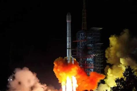 China Luncurkan Satelit Komunikasi Baru Zhongxing 19 Ditempatkan Di