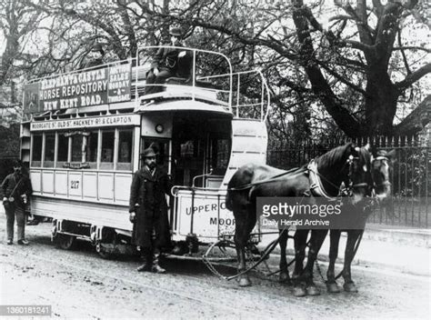 Horse Drawn Bus Photos And Premium High Res Pictures Getty Images