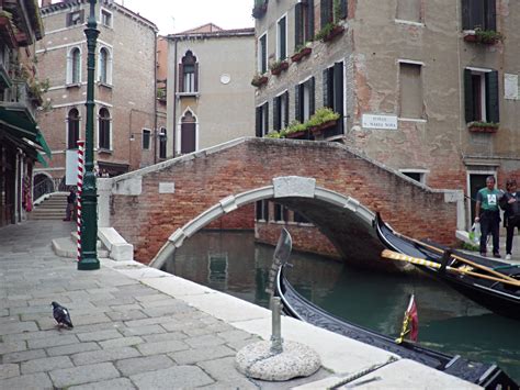 Ponte Santa Maria Nova Venice