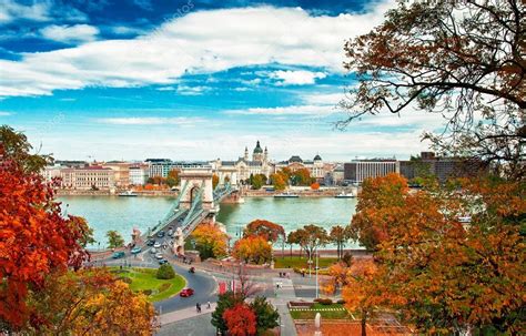 Budapest In Autumn — Stock Photo © Botond 37708489