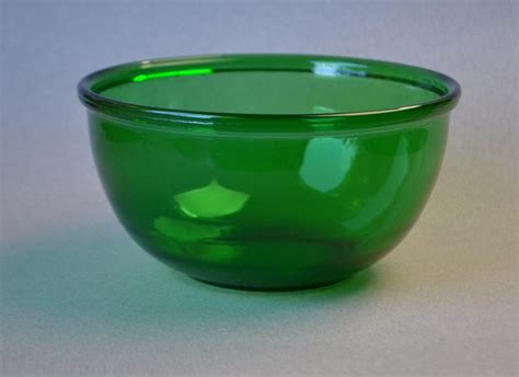 Vintage Mid Century Forest Green Glass Quart Mixing Bowl By Etsy Glass Store Green Glass Bowl