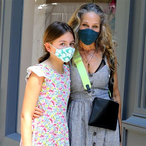 sarah jessica parker s daughter tabitha is a budding fashionista