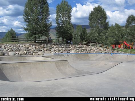 Silverthorne recreation center is a spacious, modern facility with something for everyone. COSkate.com - Silverthorne Recreation Center ...