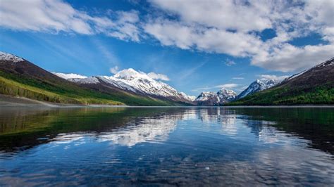 15 Beautiful Lakes In Alaska To Visit This Summer