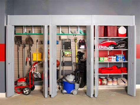 Take control of garage clutter by cleaning up dirt and oil spots and adding organ. 34 Best Garage Organization Projects (Ideas and Designs ...