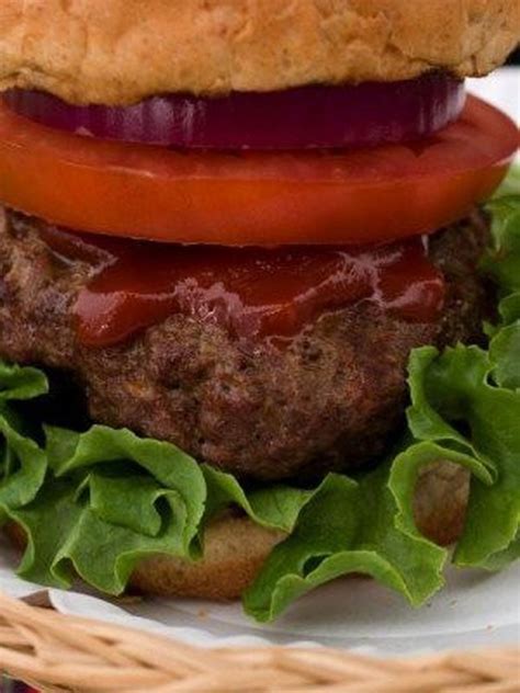 Fire Up The Grill And Flip A Better Burger With These Tips And Wine
