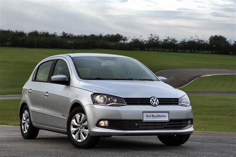 VW Gol hatchback and Gol Voyage sedan facelifted