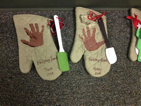 Check spelling or type a new query. Helping Hand oven mitts as Christmas gifts for parents ...