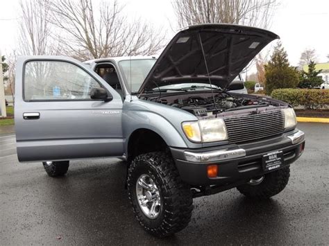 Visit cars.com and get the latest information, as well as detailed specs and features. 1998 Toyota Tacoma SR5 / 4X4 / 2.7 L 4Cyl / 5-SPEED MANUAL ...