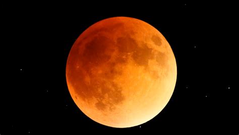 January 2019 Lunar Eclipse How To Watch The Super Blood Wolf Moon Eclipse