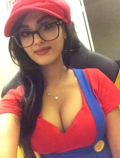 🔞 Sssniperwolf Sexy Pictures 31 Pics All Girl X