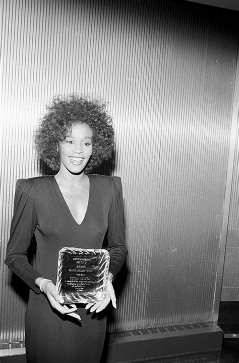 Whitney Houston Whitney Houston Young Whitney Houston Pictures Beautiful Voice Young And