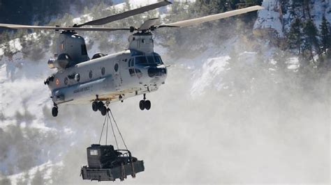 Iafs Boeing Chinook Helicopter Performing Incredible Heavy Lifting