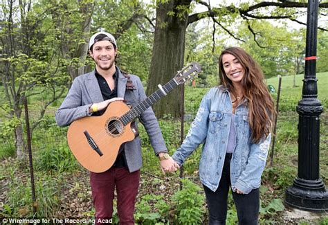 Check out luke hemmings and sierra deaton's sweetest couple pictures from events and that they've shared on instagram. 5SOS Luke Hemmings leaves Peppermint w/Sierra Deaton AGAIN ...