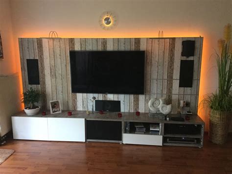 Wandhalterung tv monitor bis 55 wandabstand 7 cm + hintergrund beleuchtung. TV und Hifi-Wand. Basis: Ikea Unterschränke, Holzplatte ...