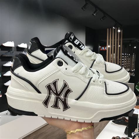 Giày Mlb Chunky Liner White Black New York Yankees Giày Thể Thao Nam Nữ