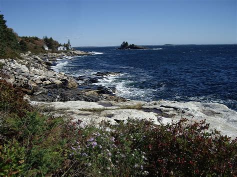 The Best Little Beach Towns In Maine With Military Lodging Nearby