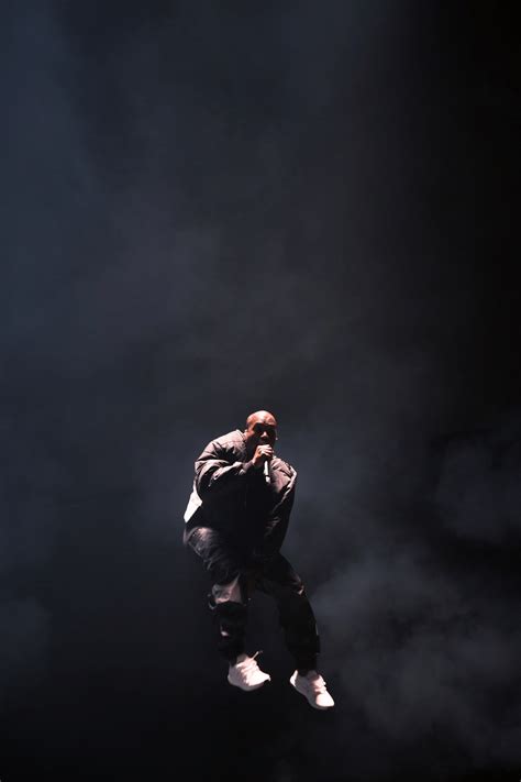 Kanye West Wallpapers Top Free Kanye West Backgrounds Wallpaperaccess