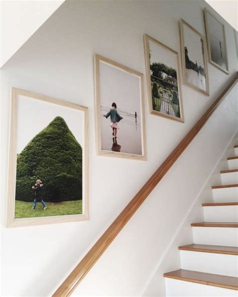 45 Hanging Art In Stairwell For Home Decor Staircase