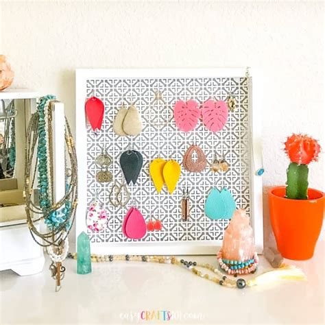 Easy Diy Earring Holder Easy Crafts 101