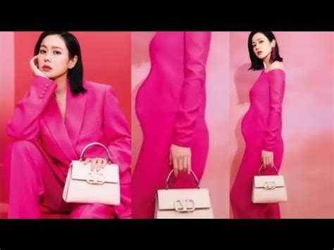 Son Ye Jin S Another Pregnant Photoshoot That Made Fans Really Happy