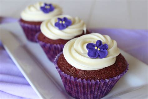 Elegant Purple Velvet Cupcakes Purple Velvet Cupcakes Cupcake Cakes