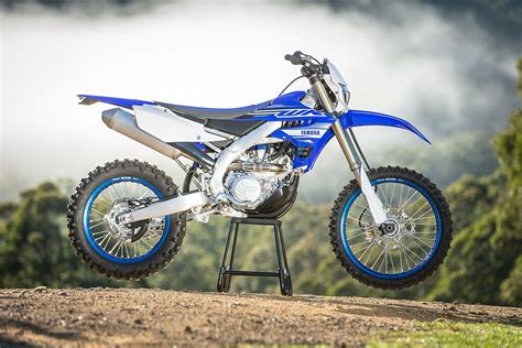 Unfortunately the advanced camshaft technology it is not the solution to all problems. Yamaha reveals 2019 WR450F enduro racer - MotoHead