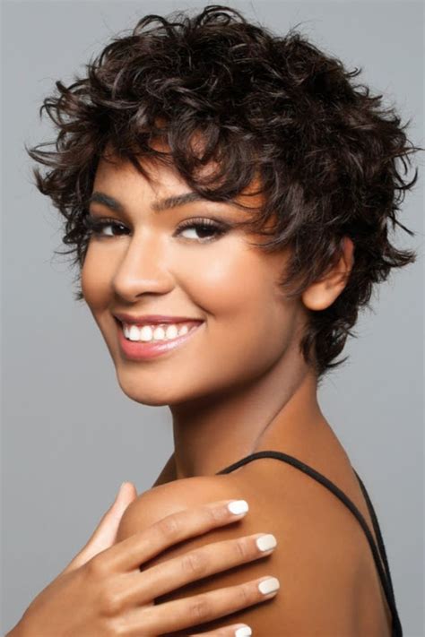 7 Unique Short Curly Hairstyles With Bangs For Round Faces