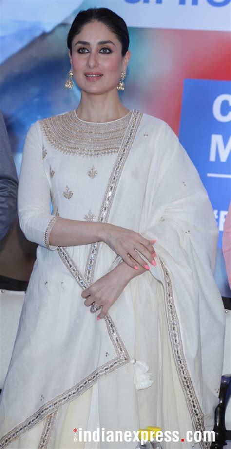 Your best source about #1 kareena kapoor khan. Kareena Kapoor Khan's graceful double-layer anarkali is ...