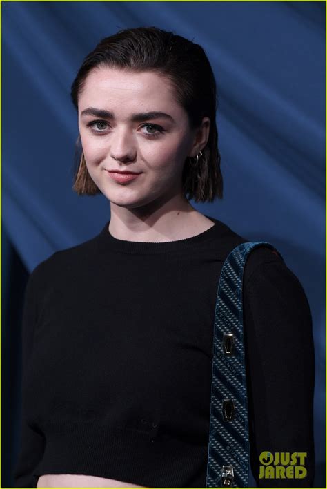 Maisie Williams Shaves Off All Of Her Hair See The Photo Photo