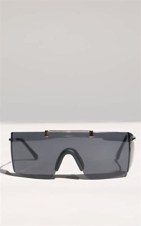 Black Matte Oversized Square Sunglasses Prettylittlething