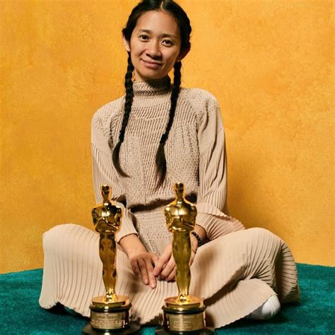 Visual Sem Maquiagem De Chloé Zhao No Oscar Desafia Os Padrões De Beleza Na China Vogue Beleza