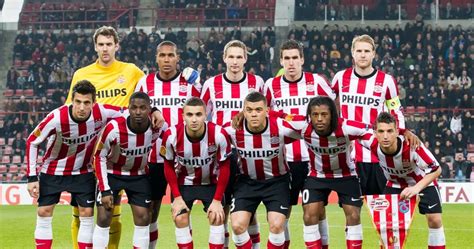 Met feyenoord, psv en az bevinden er nog drie nederlandse clubs in het hoofdtoernooi. Oud-PSV'er: ''Ajax is een mooie club, maar ook Feyenoord ...