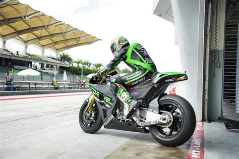 Nicholas patrick hayden (born july 30, 1981 in owensboro, kentucky), also known as the kentucky kid, is an american professional motorcycle racer who has been racing motorcycles throughout most of his life. Winter test Sepang 1 - Nicky Hayden