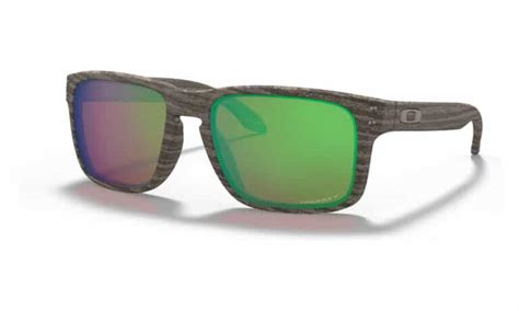 Take a stroll down the sunny boardwalk in your oakley holbrook prizm sunglasses. Oakley Prizm Shallow Water vs. Deep Water | Comparison ...