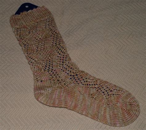 If you have a light load you can decrease this time, but if you have a heavy load, let the socks soak for a little longer. Tips for Knitting With Superwash Wool | Hand knit socks ...