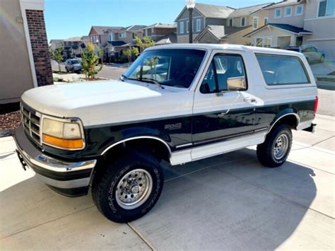 1993 Ford Bronco Xlt 1 Owner Vehiclebeautiful Two Tone