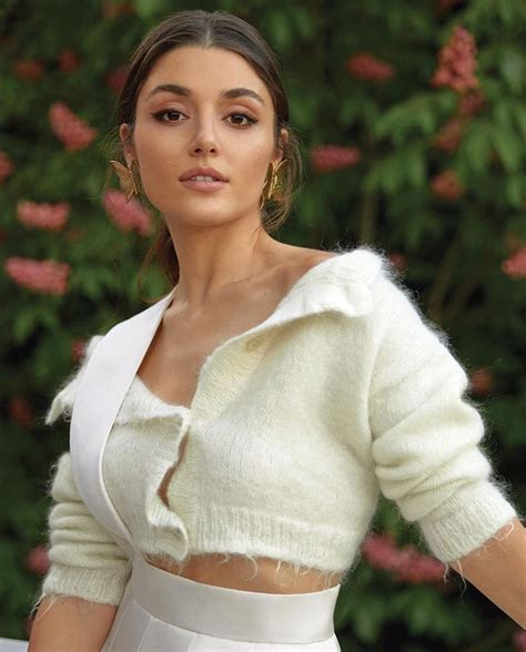 Hande Ercel Height Facts Biography Age Models Height