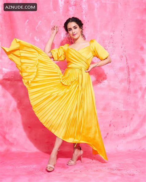 Sanya Malhotra Hot Sexy Bold Pics Collection July September 2020 Aznude