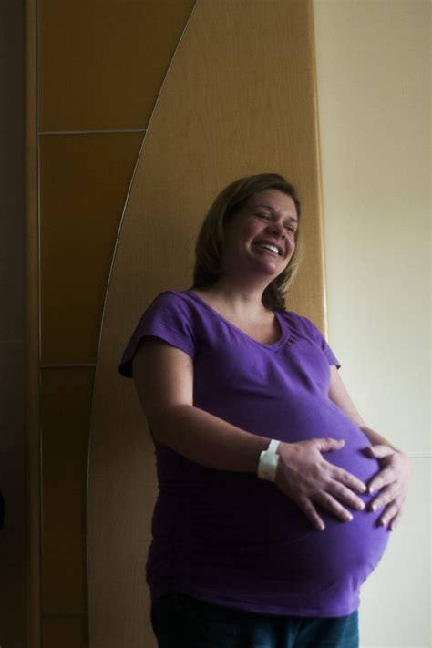 Pregnant Septuplets Belly