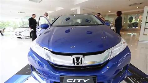 Honda malaysia yakin city serba baharu adalah sedan asas ideal di pasaran malaysia dengan pakej harga menarik. 2014 Honda City 1.5 V Malaysia Walk-Around - paultan.org ...