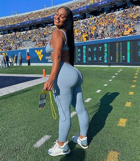 😍🍑 Ericaafontaine Realniceasses Body Cute